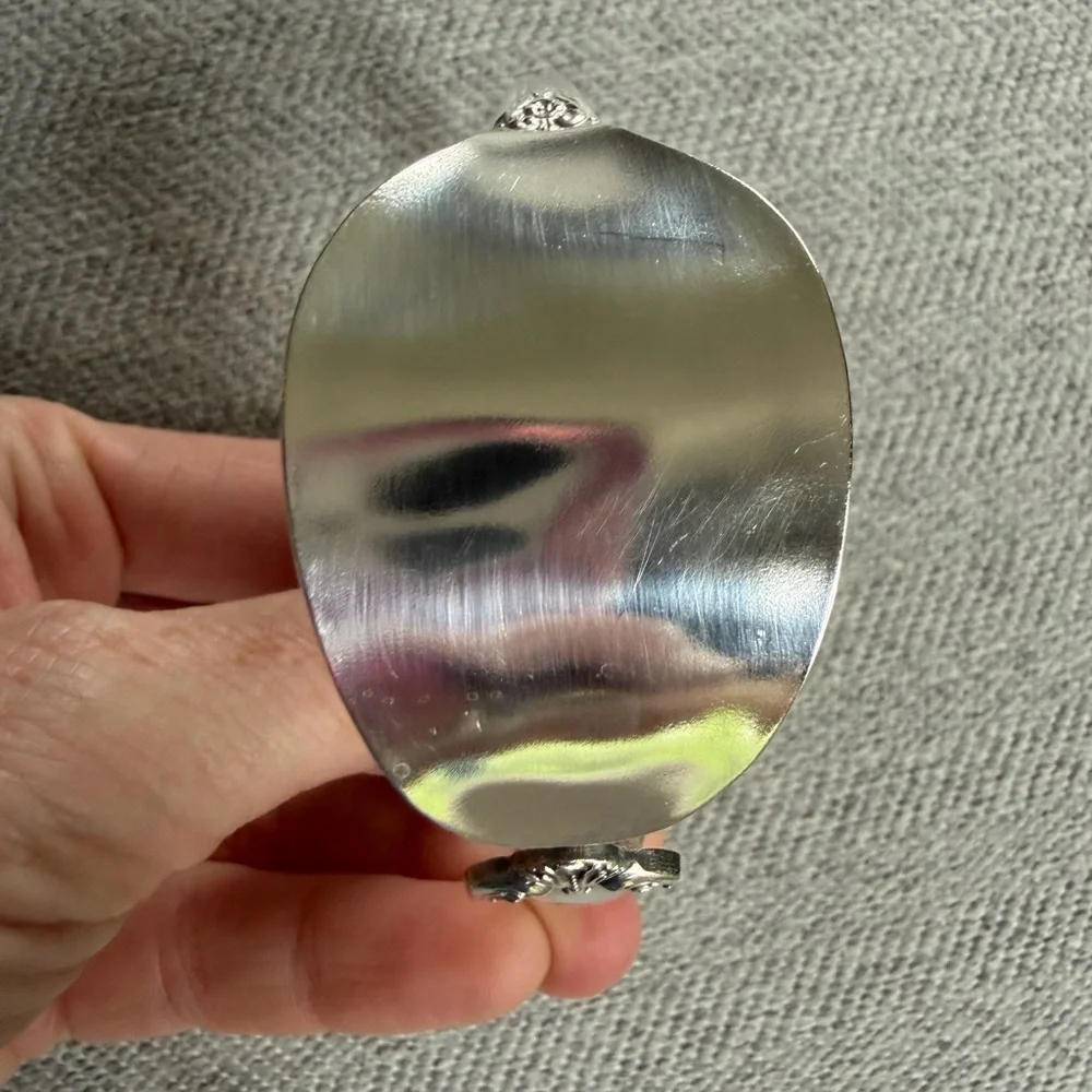 Silverware Spoon Bracelet - Picture 5 of 9